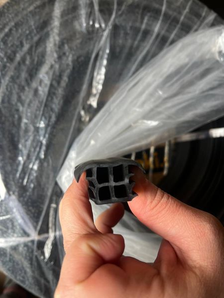 Ущільнювач для сонячних панелей Soltrix 23&times;20&times;36.5 мм арт.129 фото