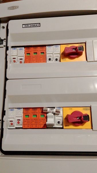 Щит захисту сонячних панелей до 50 кВт TOMZN DC 2 МРРТ IP65 щит.9 фото